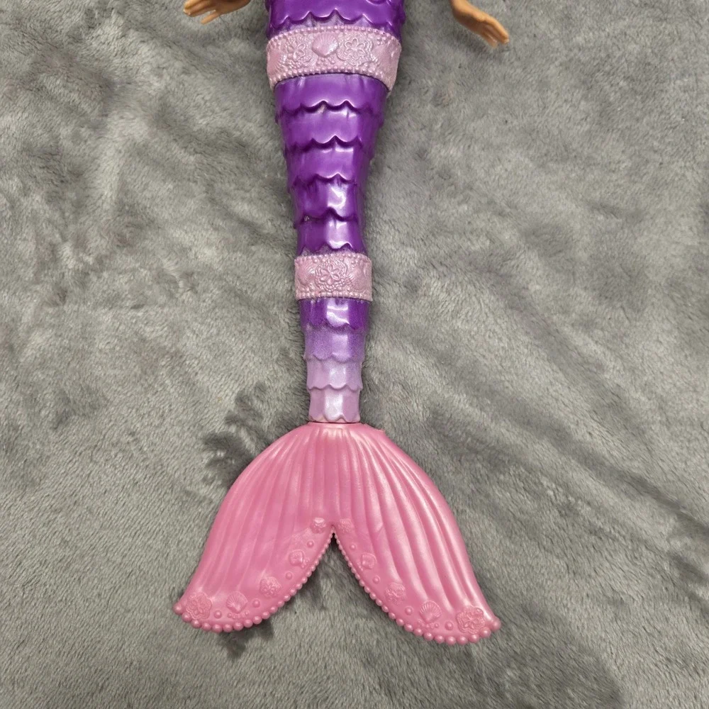 Mattel Barbie Mermaid Doll Purple Pink Tail Brown Hair 2009 2819HF‎